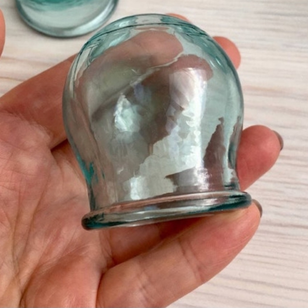 2 round massage jars